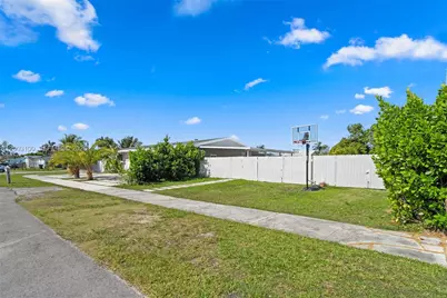 1000 NW 16th Ave, Homestead, FL 33030 - Photo 31