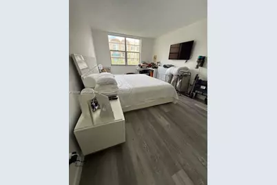 9350 Fontainebleau Blvd #413, Miami, FL 33172 - Photo 9