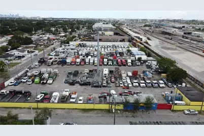 3600 NW 95th St, Miami, FL 33147 - Photo 15