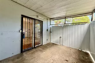3000 NW 5th St, Miami, FL 33125 - Photo 23