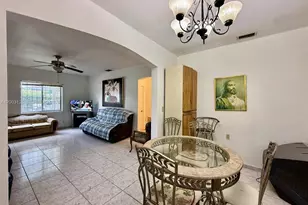 3000 NW 5th St, Miami, FL 33125 - Photo 9