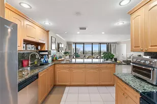 11113 Biscayne Blvd, Miami, FL 33181 - Photo 3