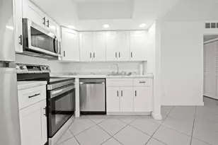 150 Tuscany C, Delray Beach, FL 33446 - Photo 9
