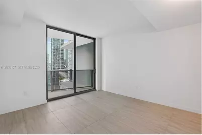 77 SE 5th St #2705, Miami, FL 33131 - Photo 9