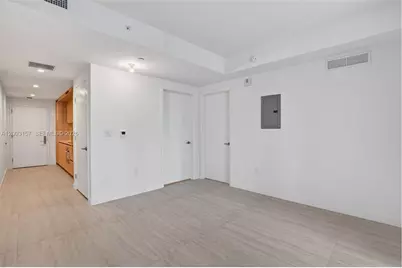 77 SE 5th St #2705, Miami, FL 33131 - Photo 13