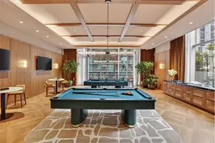 77 SE 5th St, Miami, FL 33131 - Photo 33