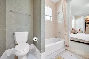 10430 Kestrel St, Plantation, FL 33324 - Photo 53