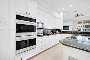 10430 Kestrel St, Plantation, FL 33324 - Photo 15