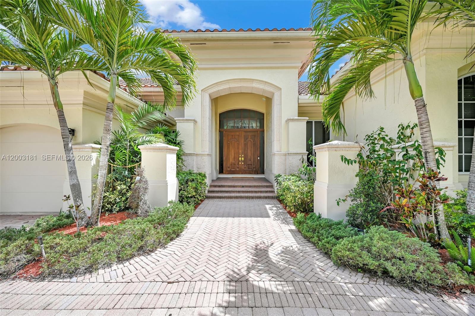 10430 Kestrel St main architectural view