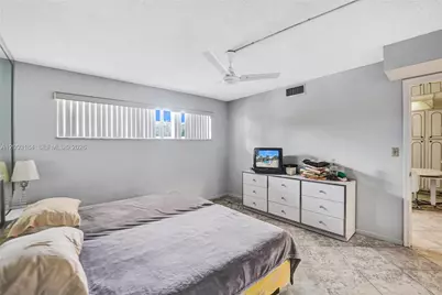811 S Hollybrook Dr #207, Pembroke Pines, FL 33025 - Photo 19