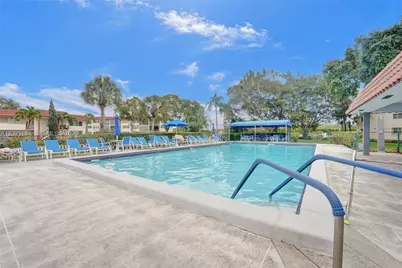 811 S Hollybrook Dr #207, Pembroke Pines, FL 33025 - Photo 29