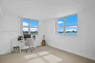 7501 E Treasure Dr, North Bay Village, FL 33141 - Photo 21