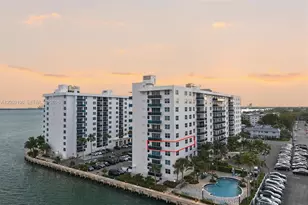 7501 E Treasure Dr, North Bay Village, FL 33141 - Photo 65