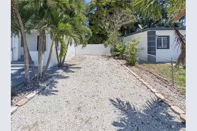 7135 NW 16th Ave, Miami, FL 33147 - Photo 3