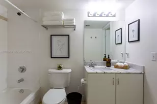 1200 Brickell Bay Dr, Miami, FL 33131 - Photo 17