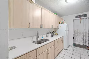 18804 NW 46th Ave, Miami Gardens, FL 33055 - Photo 5
