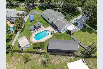 899 E Country Club Cir, Plantation, FL 33317 - Photo 43