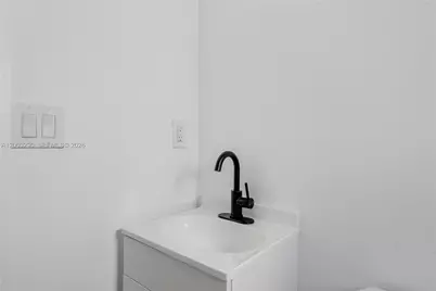 2464 SW 22nd St #5, Miami, FL 33145 - Photo 9
