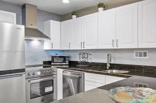 2301 Collins Ave, Miami Beach, FL 33139 - Photo 13
