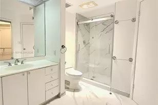 20185 E Country Club Dr, Aventura, FL 33180 - Photo 21