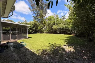 5765 SW 48th St, Miami, FL 33155 - Photo 5