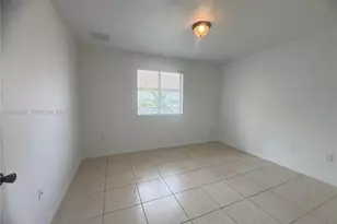 8802 NW 109th Ct, Doral, FL 33178 - Photo 9