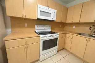 8802 NW 109th Ct, Doral, FL 33178 - Photo 3