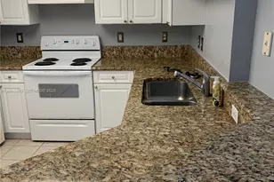 600 N Crestwood Ct N, Royal Palm Beach, FL 33411 - Photo 17