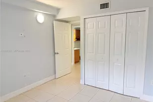 7200 NW 179th St, Hialeah, FL 33015 - Photo 9