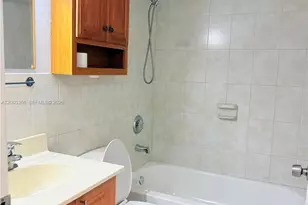 7200 NW 179th St, Hialeah, FL 33015 - Photo 11