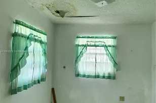 311 SW 10th Ave, Miami, FL 33130 - Photo 29