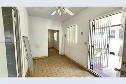 311 SW 10th Ave, Miami, FL 33130 - Photo 21