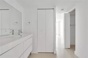 100 Bayview Dr, Sunny Isles Beach, FL 33160 - Photo 19