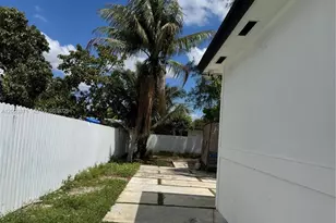 455 NW 132nd St, North Miami, FL 33168 - Photo 17