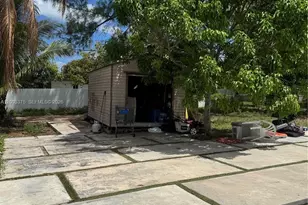 455 NW 132nd St, North Miami, FL 33168 - Photo 15