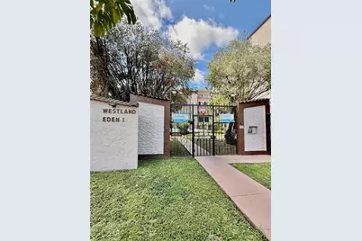 1950 W 54th St #115, Hialeah, FL 33012 - Photo 3