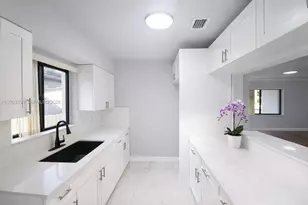1610 NW 31st Ave, Miami, FL 33125 - Photo 5