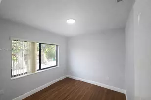1610 NW 31st Ave, Miami, FL 33125 - Photo 9