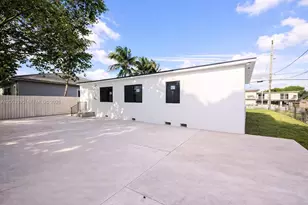 1610 NW 31st Ave, Miami, FL 33125 - Photo 13