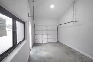 1610 NW 31st Ave, Miami, FL 33125 - Photo 11