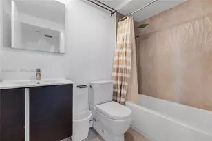 557 Michigan Ave, Miami Beach, FL 33139 - Photo 15
