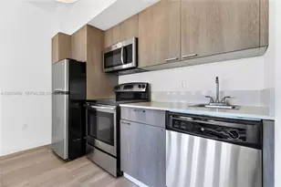 557 Michigan Ave, Miami Beach, FL 33139 - Photo 13