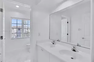 21032 NE 32nd Ave, Aventura, FL 33180 - Photo 13