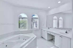 21032 NE 32nd Ave, Aventura, FL 33180 - Photo 13