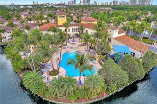21032 NE 32nd Ave, Aventura, FL 33180 - Photo 3