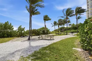 600 Grapetree Dr, Key Biscayne, FL 33149 - Photo 47