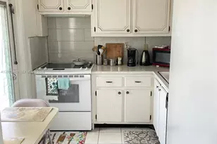 500 NE 14th Ave, Hallandale Beach, FL 33009 - Photo 9
