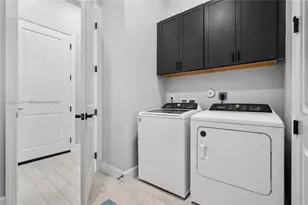 9734 SW Meridian Wy, Stuart, FL 34997 - Photo 31