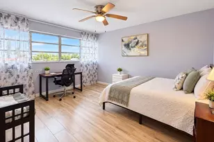 215 SE 3rd Ave, Hallandale Beach, FL 33009 - Photo 7