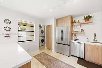 327 Ives Dairy Rd #327-05, Miami, FL 33179 - Photo 1